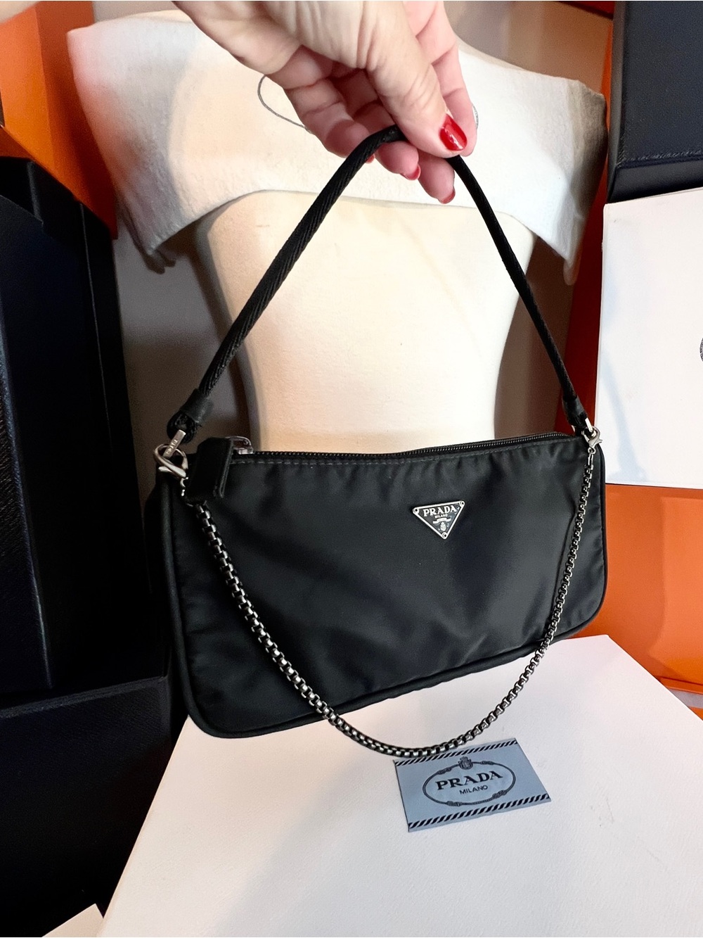 Prada⭐️Black Re-Nylon Shoulder or tote Bag! Excellent condition! - Picture 4 of 11